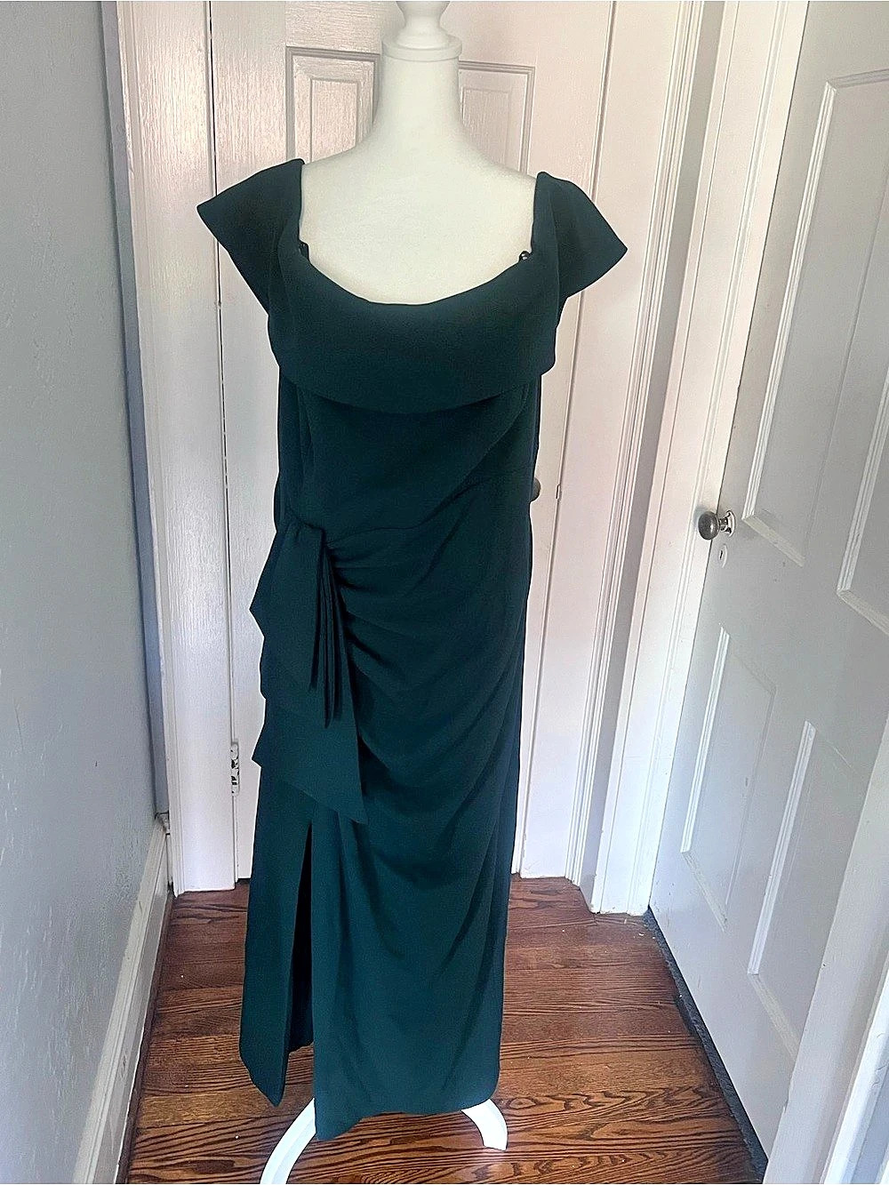 Xscape Size 20W Dark Green Ruched Ruffle Formal Maxi Dress